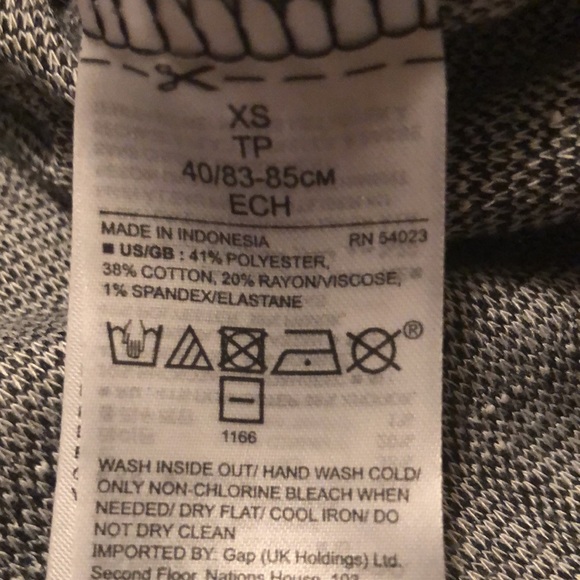 Banana Republic Square Patterned Top Size XS - Picture 7 of 10